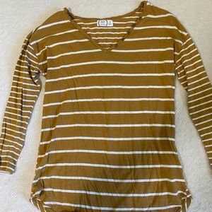 🤍 Maurices Striped 3/4 Sleeve Top